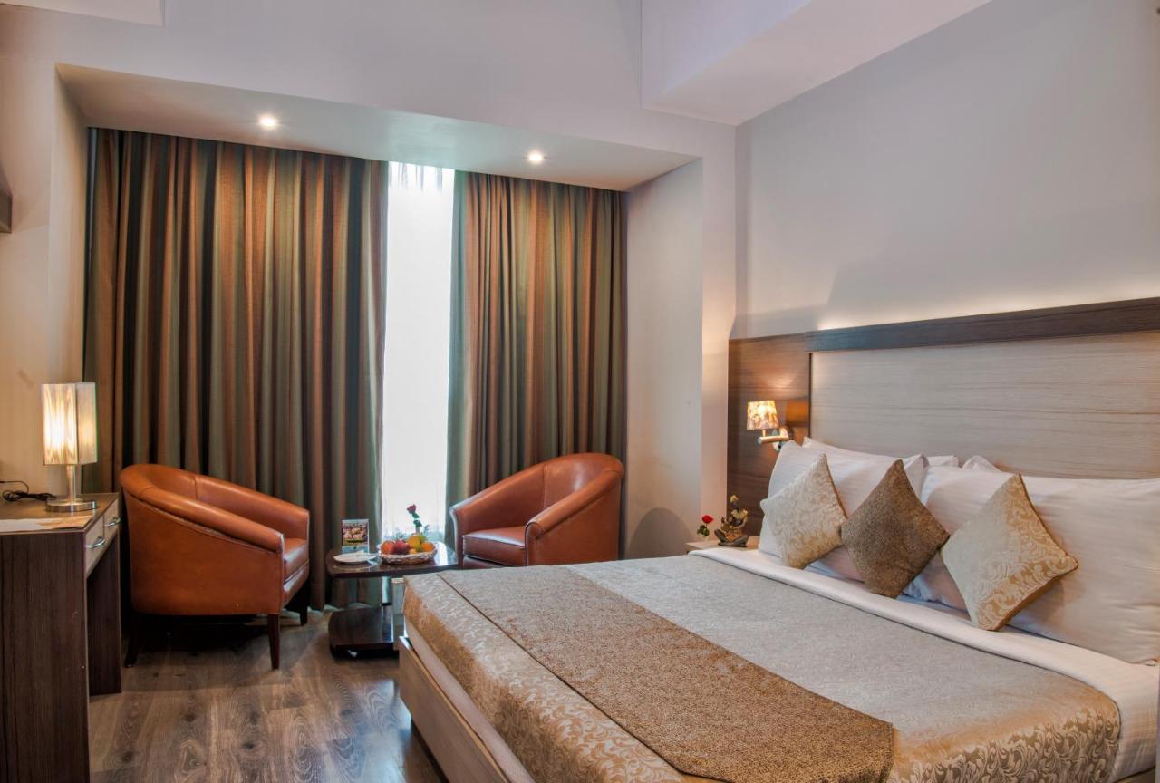 Hide Away Suites โนอิดา ภายนอก รูปภาพ